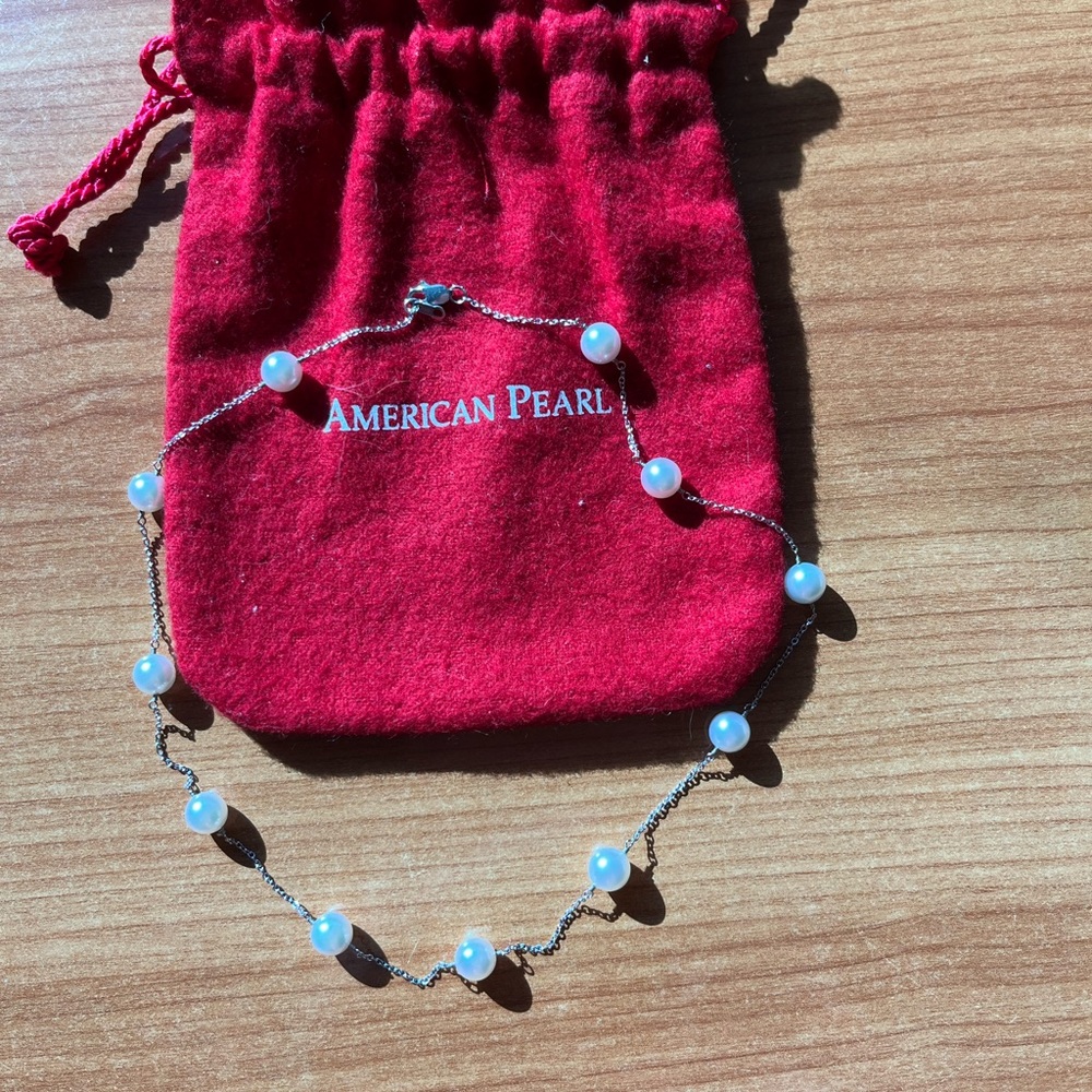 Pearl & 18k gold necklace